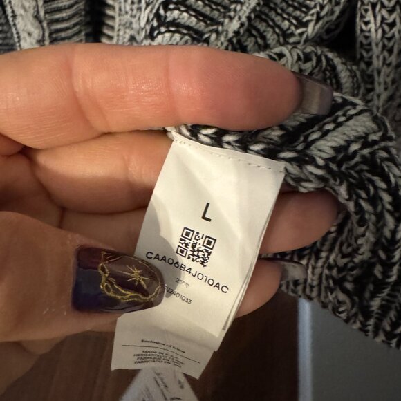 Cupshe Womens Cardigan Sweater Button Front Black White Oversized - Picture 2 of 4